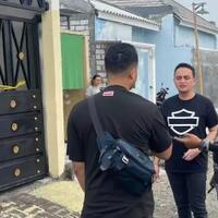 ngeri-seorang-pria-di-gresik-tewas-dengan-pisau-tertancap-di-mulut-2-pelaku