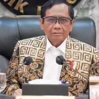 gibran-disindir-debat-diganti-adu-masak-martabak-mahfud-md-lomba-menggoreng