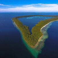 eksplorasi-keindahan-danau-kakaban-surga-tersembunyi-di-pulau-kalimantan