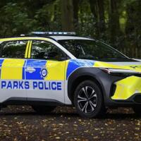 toyota-bz4x-dipilih-jadi-mobil-patroli-baru-polisi-taman-di-london