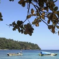 luhut-proyeksikan-pendapatan-pariwisata-bisa-capai-rp3281-t