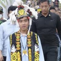 viral-gibran-tak-hargai-tetua-adat-saat-datang-ke-ikn-netizen-tak-punya-adab