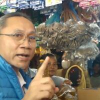 mendag-zulhas-bikin-lelucon-terkait-gerakan-sholat-prabowo--amin