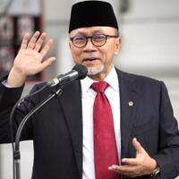 zulhas-sebut-salat-tidak-ucap--amin--karena-bermuatan-politik-begini-kata-mui