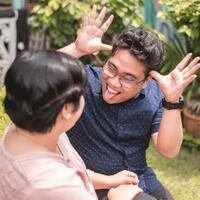 cerita-hidup-anton-cerita-hidupmu-tidak-sama-dengan-cerita-hidup-orang-lain