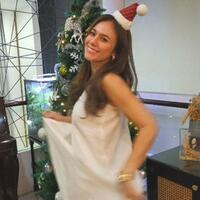 rayakan-natal-agama-wulan-guritno-dipertanyakan-netizen