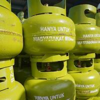mulai-hari-ini-beli-gas-lpg-3-kg-harus-pakai-ktp-ini-alasannya