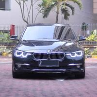 bmw-320i-f30-luxury-black-on-black-2018