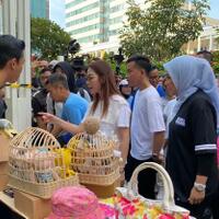 pelanggaran-bawaslu-jakpus-putuskan-gibran-langgar-aturan-soal-bagi-susu-di-cfd