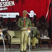 jokowi-ungkap-debat-tidak-mengedukasi-anies-kok-presiden-komentar-tentang-debat-ya