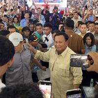prabowo-tanya-ke-relawan-di-medan-bobby-nasution-pantas-pimpin-sumut