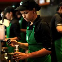 gaji-barista-starbucks-dengan-pendapatan-abang-penjual-starling