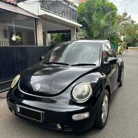 vw-new-beetle-20-at-th-2005-hitam