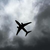 bagai-pengembara-naik-pesawat-dari-inggris-ke-irlandia-bangun-sudah-sampai-jerman