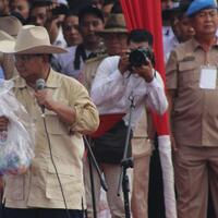 prabowo-ke-pendukungnya-ada-yang-kasih-duit-terima-saja-itu-uangmu-hasil-korupsi