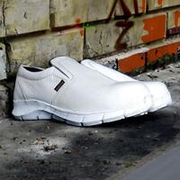 safety-shoes-dumai