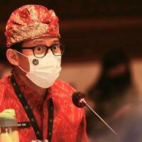 pekan-depan-turis-asing-ke-bali-dapat-pungutan-rp-150-ribu-sandiaga-uno-harus-siap