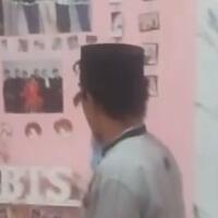 viral-kamar-fans-k-pop-diruqyah-dan-dibacakan-ayat-kursi-apa-tujuannya