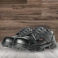 grosir-toko-sepatu-safety-terdekat-dari-lokasi-saya-batang---wano--081359117118