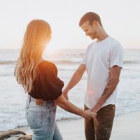 10-cara-membuatnya-jatuh-cinta-padamu-selamanya