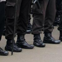 967-polisi-dikerahkan-untuk-amankan-demo-di-depan-gedung-kpu-semoga-unjuk-rasa-baik