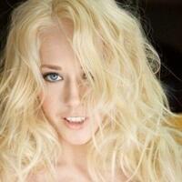 potret-kagney-linn-karter-pemeran-film-porno-yang-tewas-bunuh-diri