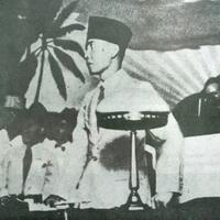 benarkah-bung-karno-anak-tidak-sah-dari-tuan-kebun-kopi-dan-buruh-pribumi