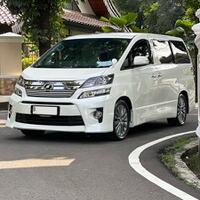 toyota-vellfire-24-golden-eye-tahun-2013