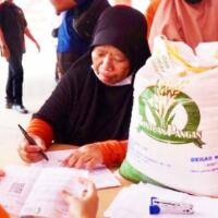 beras-langka-dan-mahal-disebut-gara-gara-bansos-ugal-ugalan-benarkah-begitu