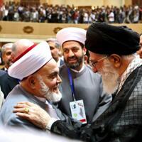 pemimpin-tertinggi-iran-syiah-yang-caci-sahabat-adalah-syiah-palsu-buatan-inggris