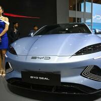 takut-kebobolan-joe-biden-sebut-mobil-china-ancam-keamanan-as-bisa-jadi-mata-mata