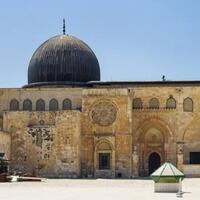 salat-tarawih-di-masjid-al-aqsa-dijaga-ketat-pasukan-israel