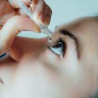 menggunakan-tetes-mata-saat-berpuasa-apakah-diperbolehkan-ini-jawabannya-gansist