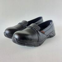 asli-safety-shoes-cewek-outdoor-malang---wano--081359117118