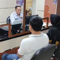 debt-collector-yang-ditusuk-polisi-kini-dilaporkan-dugaan-perampasan