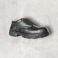 pabrik-sepatu-safety-warna-hitam-palembang---wano--081359117118
