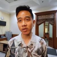 gibran-sebut-pernyataan-hasto-pdip-selalu-meresahkan