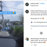 video-mobil-terjebak-di-gang-kecil-akibat-ikuti-google-maps