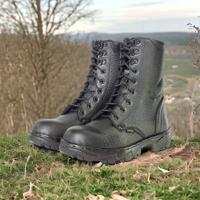 grosir-harga-sepatu-safety-surabaya---wano--081359117118