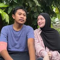 kisah-ulya-bule-rusia-mualaf-berhijab-jatuh-cinta-pada-pemuda-asal-jawa-timur