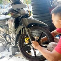 ini-jawabannya-kenapa-ban-motor-belakang--gak-cocok-untuk-jadi-ban-depan-share-ilmu