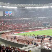 timnas-indonesia-vs-filipina-penonton-gbk-dibikin-histeris-gara-gara-hal-ini