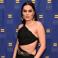 sudah-sampai-jakarta-jessie-j-pulang-lagi-ke-inggris-dan-batalkan-konser-ada-apa