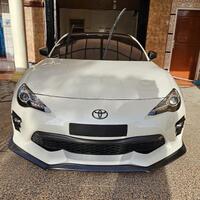 toyota-ft86-white-on-black-2018