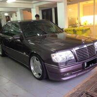 mercedes-benz-e320-w124-36-amg-purple-on-grey-1996