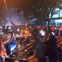 konvoi-di-jalan-ribuan-warga-ambon-rayakan-kemenangan-belanda-di-euro-2024