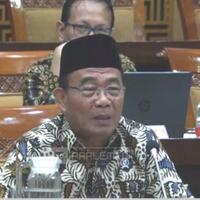 pemerintah-dukung-mahasiswa-bayar-kuliah-pakai-pinjol-setuju-gansis