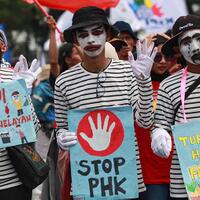 ekonomi-indonesia-kena-pukulan-ganda-bisa-ko