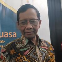 mahfud-saya-lebih-baik-dari-prabowo-gibran-tetapi-rakyat-lebih-percaya-mereka