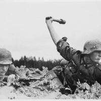 tentara-pahlawan-bagi-warganya-sendiri-oknum-tni-au-tembak-pemulung-wanita-di-palu